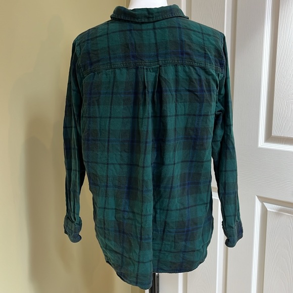 Old Navy, women’s button down blackwatch plaid shirt, size 1x, blue/green - Picture 4 of 6